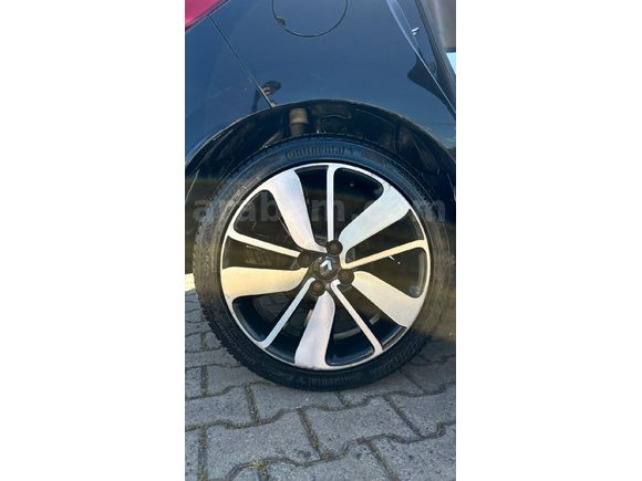 Özel Üretim Düşük Kilometre Clio