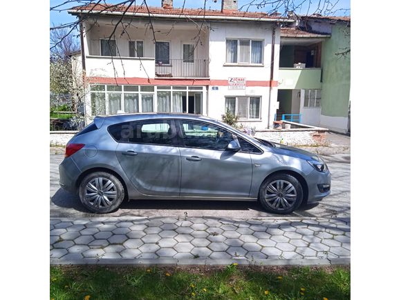 Astra 1.6 Edition 2015 Model Eskişehir 86600 km