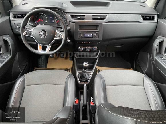 YAŞAROĞLU | 2022 RENAULT EXPRESS COMBİ / 102 BİN KM HATASIZ