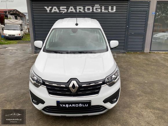 YAŞAROĞLU | 2022 RENAULT EXPRESS COMBİ / 102 BİN KM HATASIZ