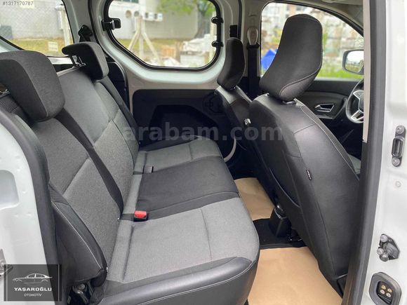 YAŞAROĞLU | 2022 RENAULT EXPRESS COMBİ / 102 BİN KM HATASIZ