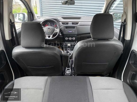 YAŞAROĞLU | 2022 RENAULT EXPRESS COMBİ / 102 BİN KM HATASIZ