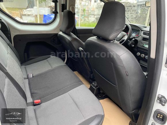 YAŞAROĞLU | 2022 RENAULT EXPRESS COMBİ / 102 BİN KM HATASIZ