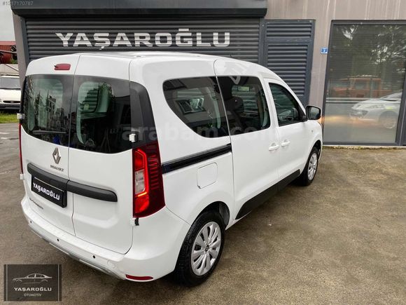 YAŞAROĞLU | 2022 RENAULT EXPRESS COMBİ / 102 BİN KM HATASIZ