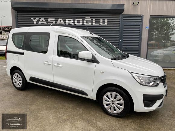 YAŞAROĞLU | 2022 RENAULT EXPRESS COMBİ / 102 BİN KM HATASIZ