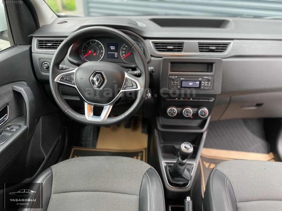 YAŞAROĞLU | 2022 RENAULT EXPRESS COMBİ / 102 BİN KM HATASIZ