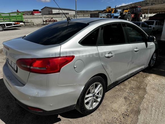 Sahibinden Ford Focus 1.6 TDCi Trend X 2015 Model 