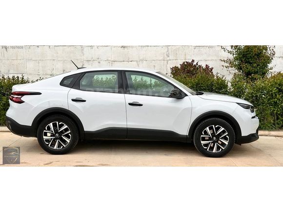 ÖNAL'DAN 2025 CİTROEN C4 X 1.2 YOU PURETECH 20.000KM HATASIZ