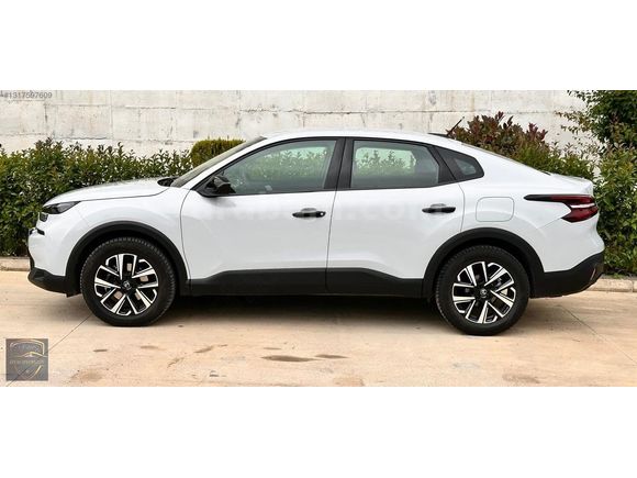 ÖNAL'DAN 2025 CİTROEN C4 X 1.2 YOU PURETECH 20.000KM HATASIZ