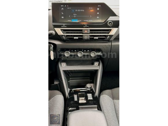 ÖNAL'DAN 2025 CİTROEN C4 X 1.2 YOU PURETECH 20.000KM HATASIZ