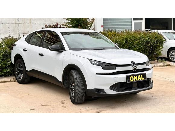 ÖNAL'DAN 2025 CİTROEN C4 X 1.2 YOU PURETECH 20.000KM HATASIZ