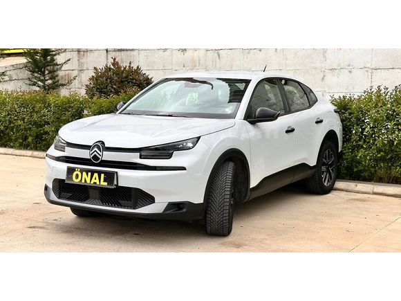 ÖNAL'DAN 2025 CİTROEN C4 X 1.2 YOU PURETECH 20.000KM HATASIZ