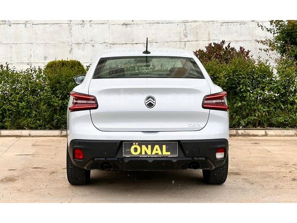 ÖNAL'DAN 2025 CİTROEN C4 X 1.2 YOU PURETECH 20.000KM HATASIZ