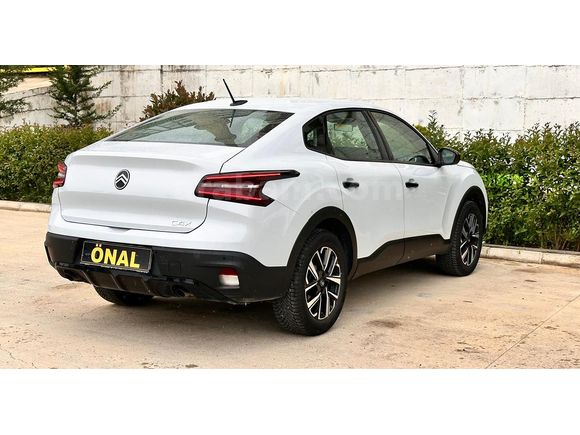 ÖNAL'DAN 2025 CİTROEN C4 X 1.2 YOU PURETECH 20.000KM HATASIZ