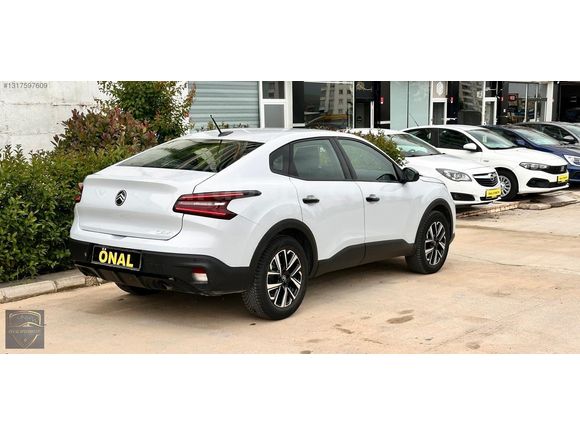 ÖNAL'DAN 2025 CİTROEN C4 X 1.2 YOU PURETECH 20.000KM HATASIZ