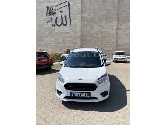 Sahibinden Ford Tourneo Courier 1.5 TDCi Titanium 2022 Model  98.000 km Beyaz