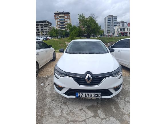 Sahibinden Renault Megane 1.5 Blue DCI Touch 2020 Model