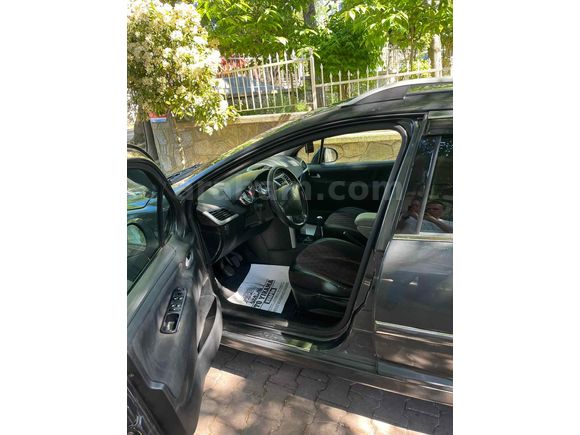 Sahibinden Peugeot 207 1.6 HDi Active 2011 Model 