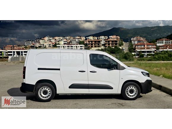 2025 PEUGEOT OTMTİK PARTNER 1.5 COMFORT HATASIZ BOYASIZ 8400 KM