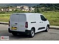 2025 PEUGEOT OTMTİK PARTNER 1.5 COMFORT HATASIZ BOYASIZ 8400 KM