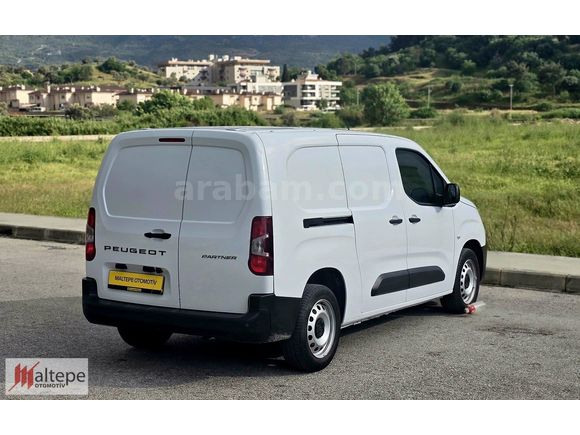 2025 PEUGEOT OTMTİK PARTNER 1.5 COMFORT HATASIZ BOYASIZ 8400 KM