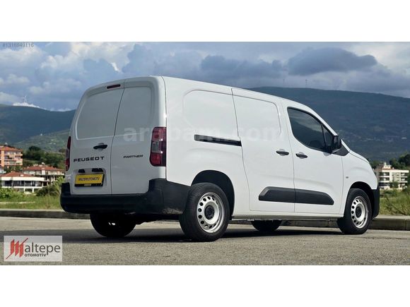 2025 PEUGEOT OTMTİK PARTNER 1.5 COMFORT HATASIZ BOYASIZ 8400 KM