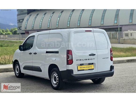2025 PEUGEOT OTMTİK PARTNER 1.5 COMFORT HATASIZ BOYASIZ 8400 KM