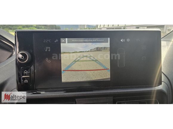 2025 PEUGEOT OTMTİK PARTNER 1.5 COMFORT HATASIZ BOYASIZ 8400 KM
