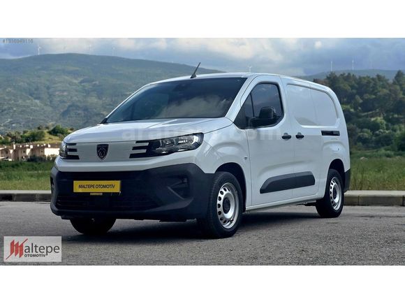 2025 PEUGEOT OTMTİK PARTNER 1.5 COMFORT HATASIZ BOYASIZ 8400 KM