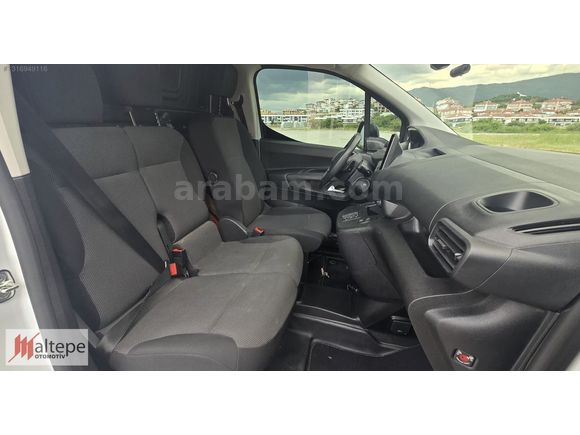 2025 PEUGEOT OTMTİK PARTNER 1.5 COMFORT HATASIZ BOYASIZ 8400 KM