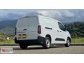 2025 PEUGEOT OTMTİK PARTNER 1.5 COMFORT HATASIZ BOYASIZ 8400 KM