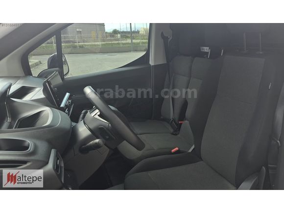 2025 PEUGEOT OTMTİK PARTNER 1.5 COMFORT HATASIZ BOYASIZ 8400 KM