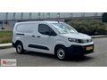2025 PEUGEOT OTMTİK PARTNER 1.5 COMFORT HATASIZ BOYASIZ 8400 KM