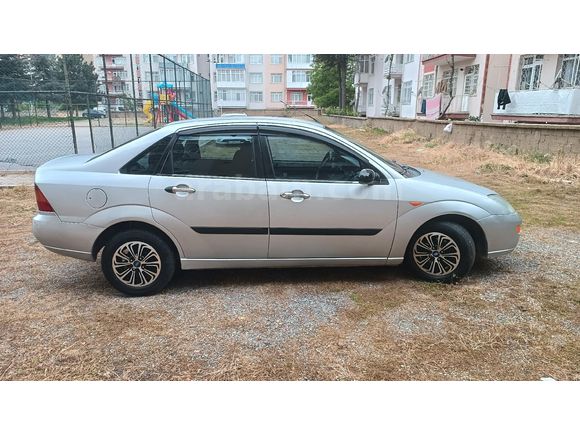 Sahibinden Ford Focus 1.6 Ambiente 1999 Model Çelik subap Değişensiz