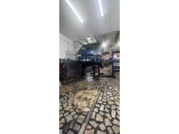 Sahibinden Mitsubishi L 300 Camlı Van 2000 Model Bursa