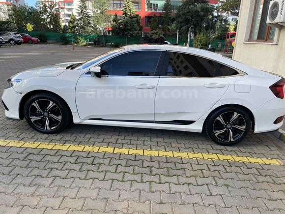 Sahibinden Honda Civic 1.6i VTEC Elegance 2021 Model  72.000 km Beyaz