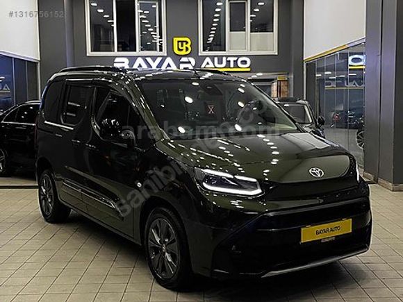 BAYAR'DAN HATASIZ BOYASIZ CAM TAVANLI TOYOTA PROACE PASSİON FUL