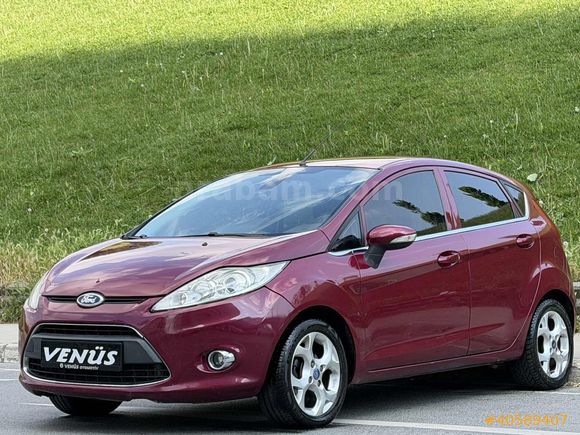 VENÜS OTO DAN 2010 MODEL 110.000 KM DE TİTANİUM FİESTA OTOMATİK