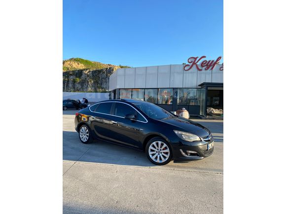Sahibinden Opel Astra 1.4 T Sport 2013 Model  210.000 km Siyah
