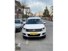 HATASIZ BOYASIZ 125 BİN KM CAM TAVANLI TIGUAN