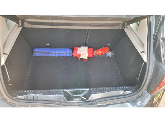 İlk Sahibinden Kazasız Değişensiz Dacia Sandero 1.5 dCi Stepway 2017 Model
