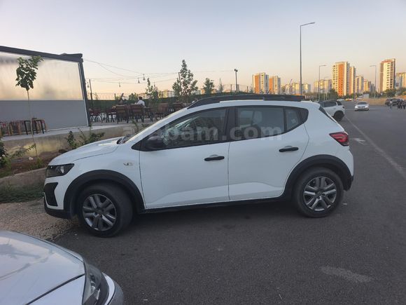 Sahibinden Dacia Sandero Stepway 1.0 Tce Comfort 2022 Model Diyarbakır 45.000 km Beyaz