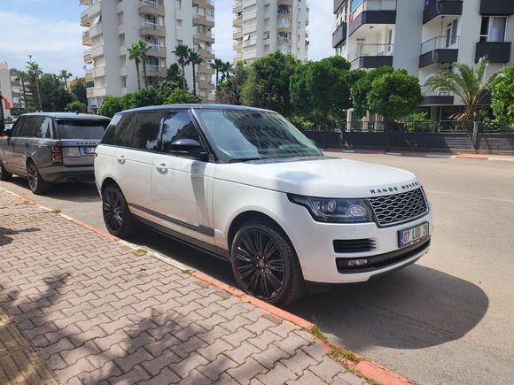 RANGE ROVER VOUGE 3.0 TDV6 HATASIZ BOYASIZ  BAYİİ