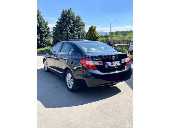 Sahibinden Honda Civic 1.6i VTEC Eco Elegance 2014 Model 
