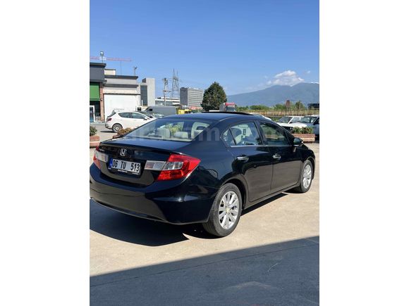 Sahibinden Honda Civic 1.6i VTEC Eco Elegance 2014 Model 