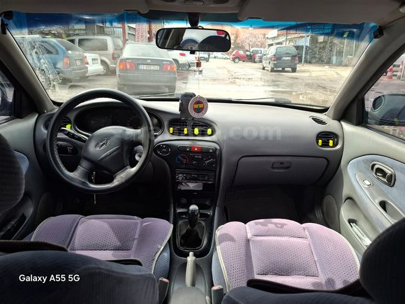Sahibinden Hyundai Elantra 1.6 GLS 2000 Model 