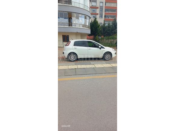 Sahibinden Fiat Punto EVO 1.4 Dynamic 2011 Model