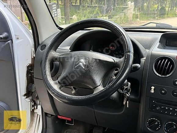 ULUÇAY AUTO'DAN 2008 MODEL BOYASIZ HATASIZ CITROEN BERLİNGO