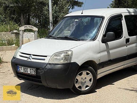 ULUÇAY AUTO'DAN 2008 MODEL BOYASIZ HATASIZ CITROEN BERLİNGO