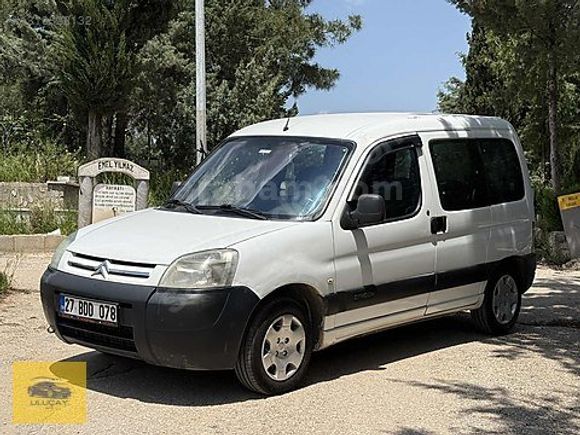 ULUÇAY AUTO'DAN 2008 MODEL BOYASIZ HATASIZ CITROEN BERLİNGO